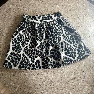 Animal Print Pleated High-Waisted Mini Skirt - Size 1 ⭐🐆